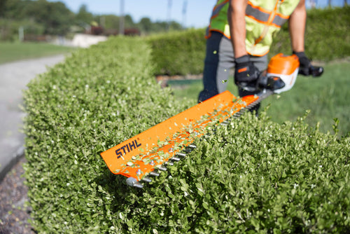 Edgers, Pole Pruners & Hedge Trimmers