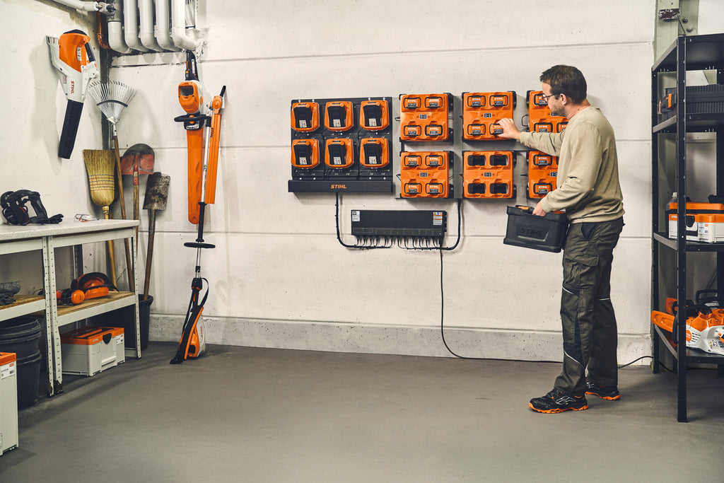 Stihl AL 301 - 4 Multi Battery Charger