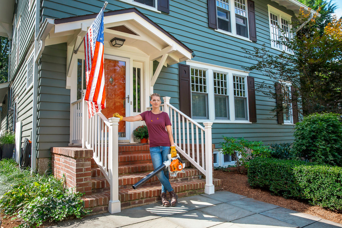 Stihl BG 50 Handheld Blower | 27.2cc, 134mph, 70dB