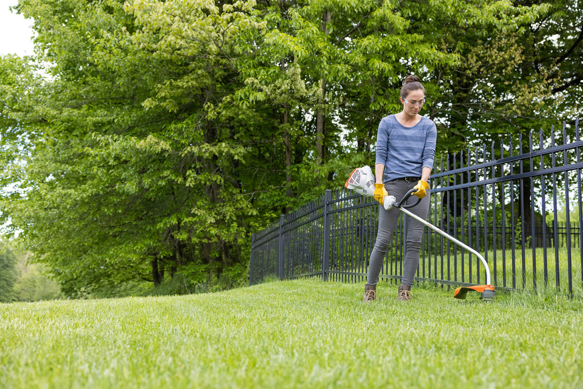 Stihl FS 40 C-E Curved Shaft Trimmer | Loop Handle | 27.2cc