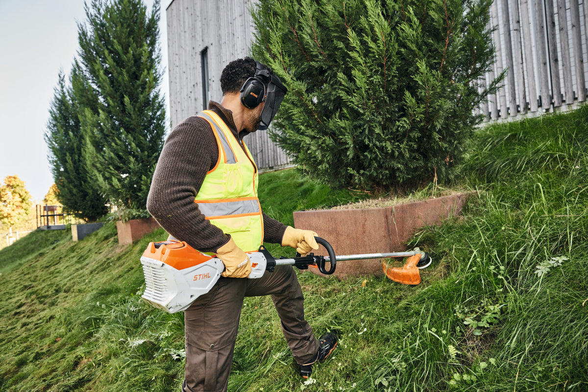 Stihl FSA 120 R Battery Powered Trimmer Set | Includes AP 200 S Battery & AL 301 Charger
