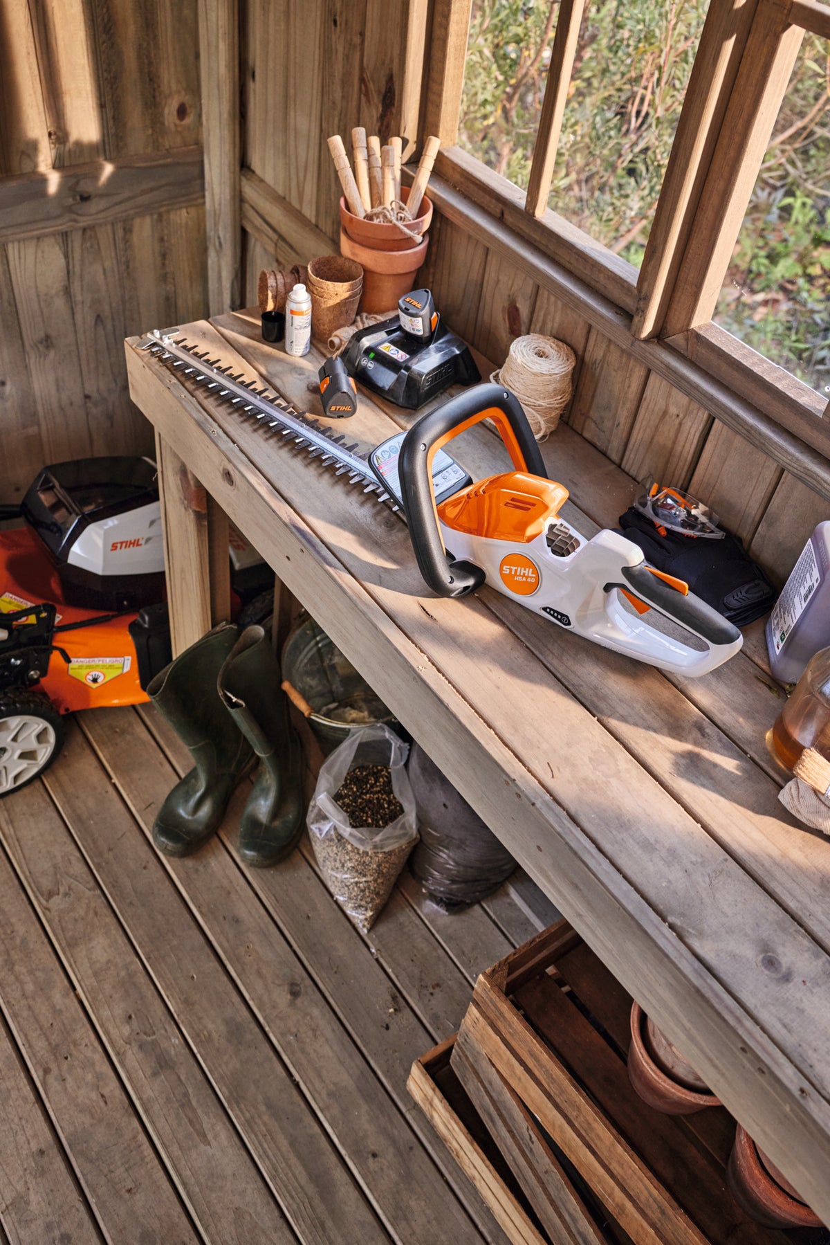 Stihl HSA 40 Battery Powered Hedge Trimmer | Set Includes (2) AS 2 Batteies & (1) AL 1 Charger