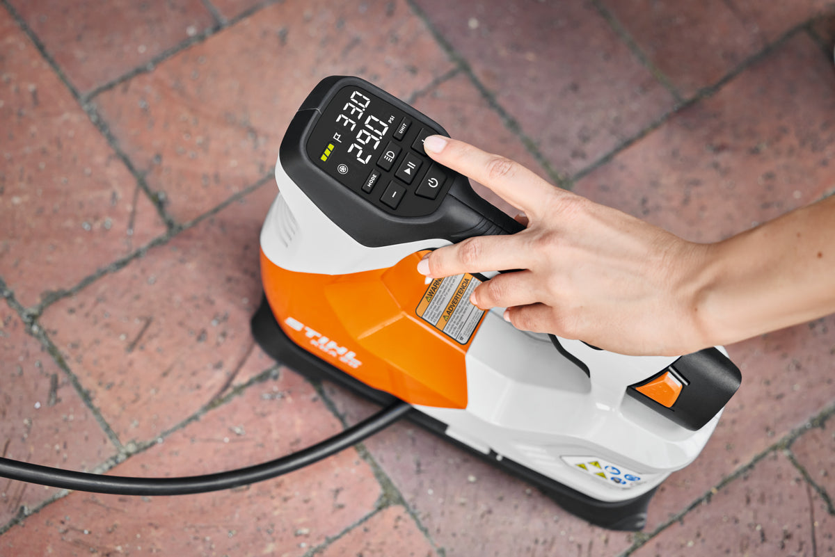 Stihl KOA 20 Battery Powered Inflator | Includes AS 2 battery & AL 1 Charger