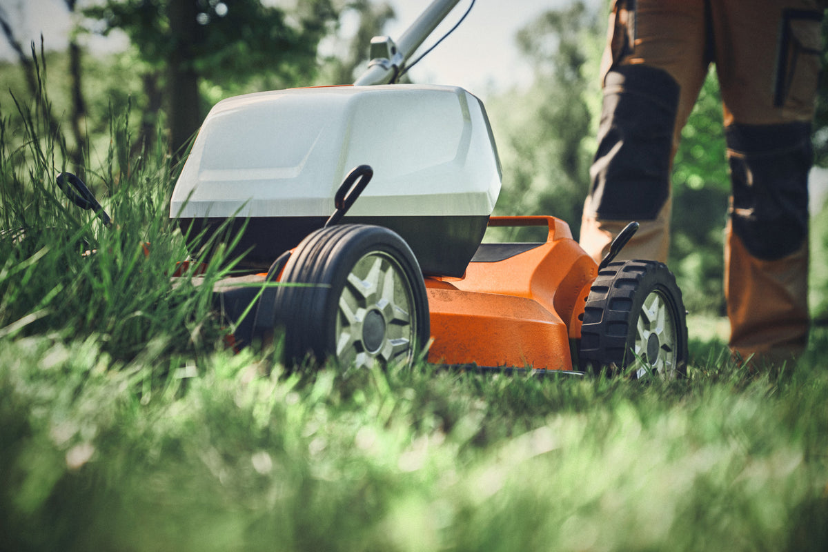 Stihl RMA 7 RV Battery Powered Mower | Set includes (2) AP 500 S Batteries & AL 301 Charger